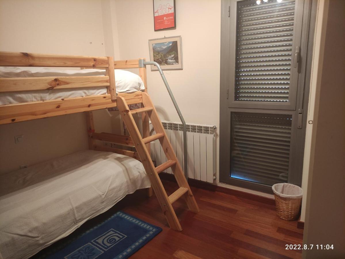 Apartamento Montana Madi Sabiñánigo Exteriör bild